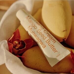 K-Care: HETRAS Perfumed Mango Seed Butter Hand Cream (Hotel Wood) 50ml